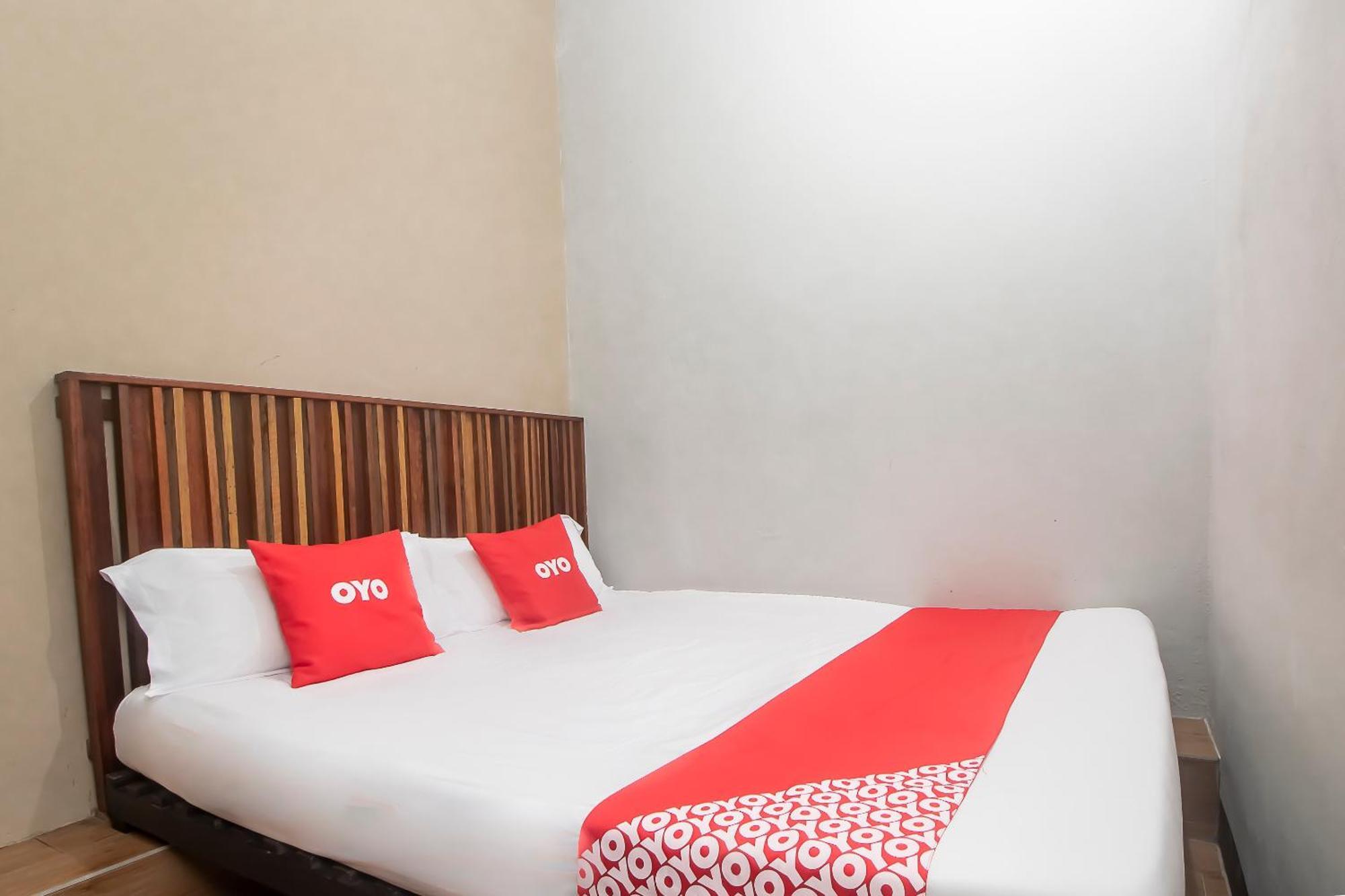 Oyo 90094 Hi Inn 3 Сибу Экстерьер фото