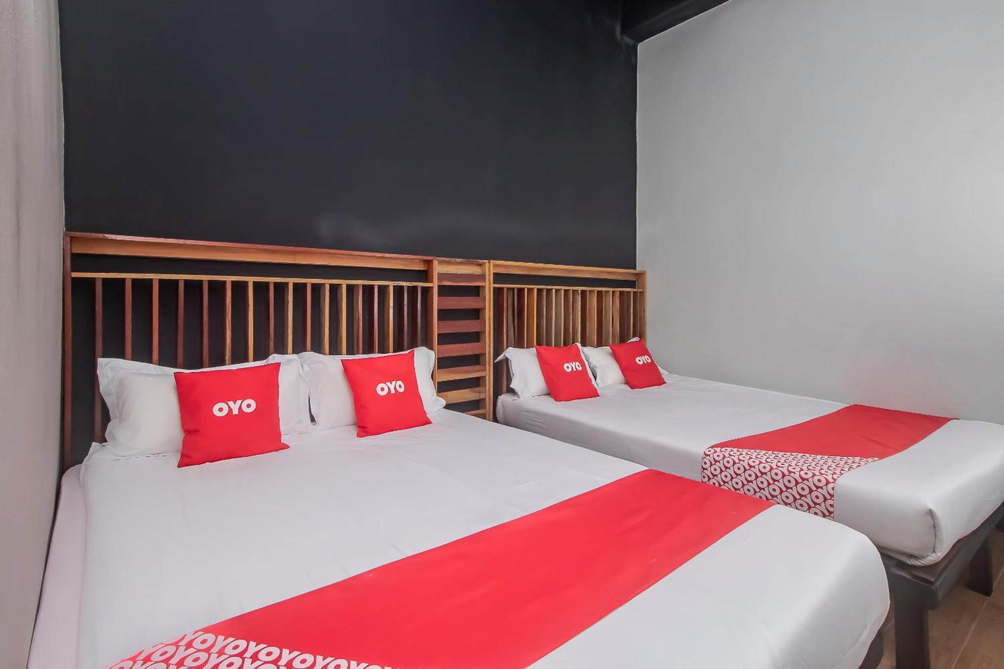 Oyo 90094 Hi Inn 3 Сибу Экстерьер фото
