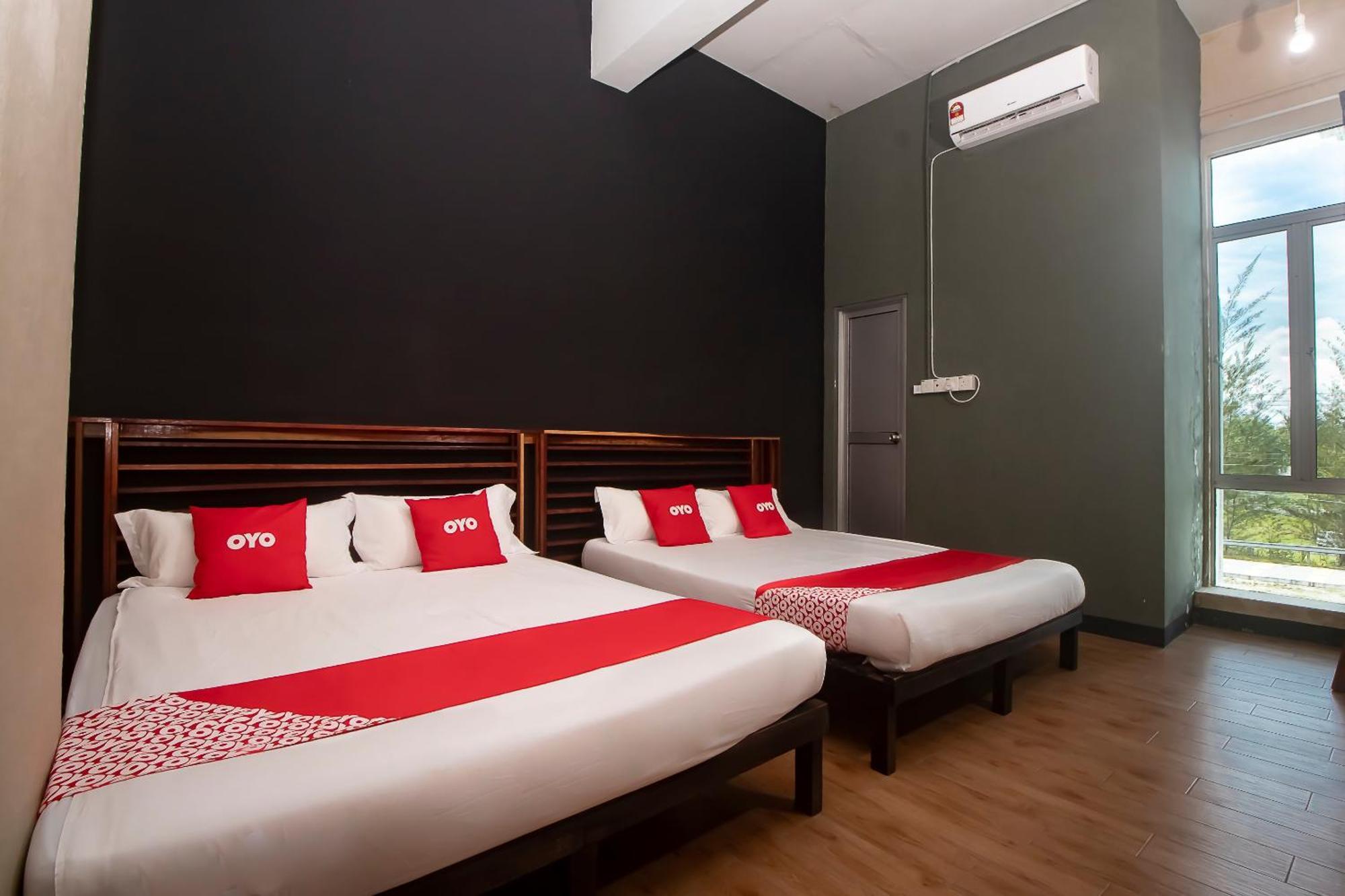 Oyo 90094 Hi Inn 3 Сибу Экстерьер фото