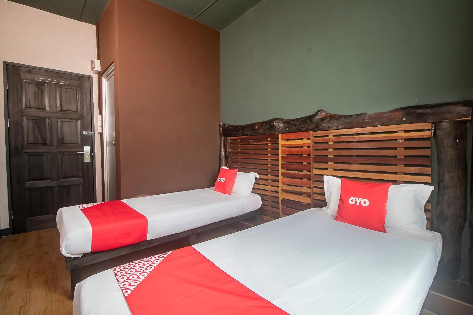 Oyo 90094 Hi Inn 3 Сибу Экстерьер фото